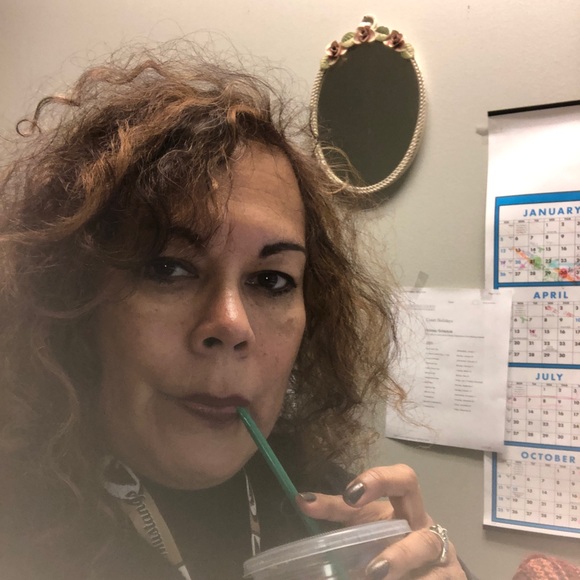 Meet your Posher, Madison - Picture 8 of 8